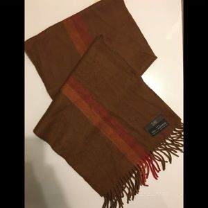 Folio New York 100% cashmere scarf